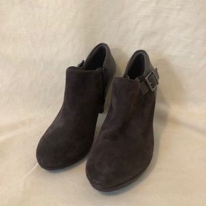 Heeled ankle booties by Clark’s